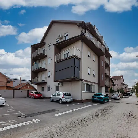 Lejlighed Six - Free Parking Beograd