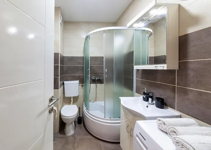 아파트 Six - Free Parking *